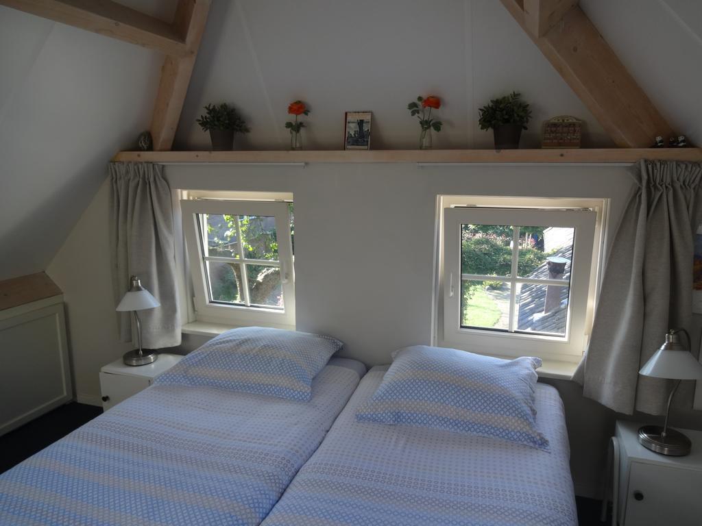 B&B Bij De Molen Rolde Номер фото