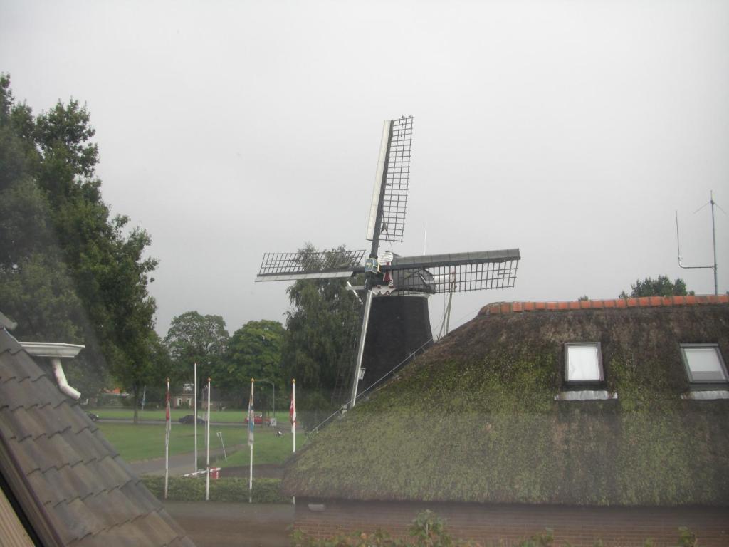 B&B Bij De Molen Rolde Экстерьер фото